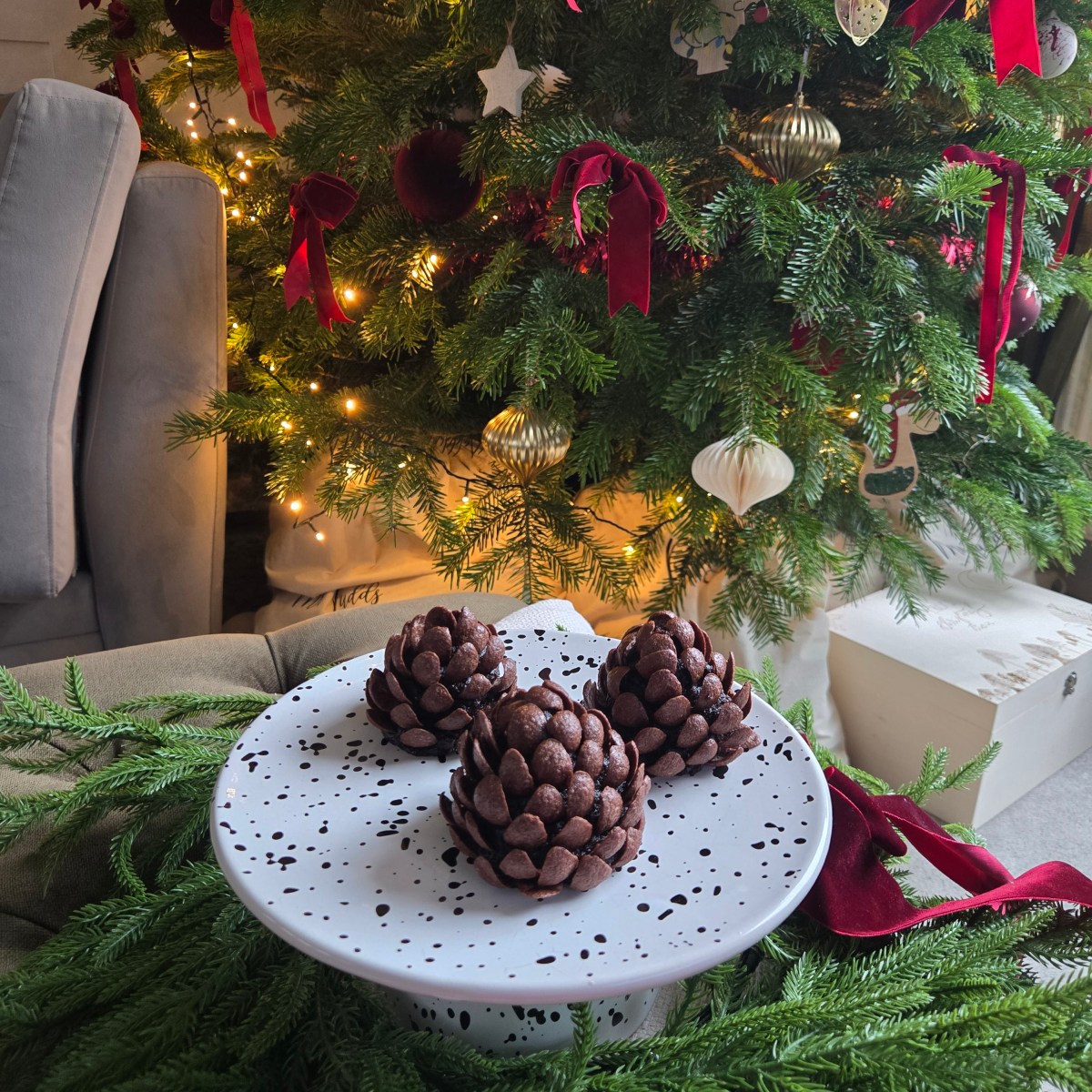 CHOCOLATE PINE CONES