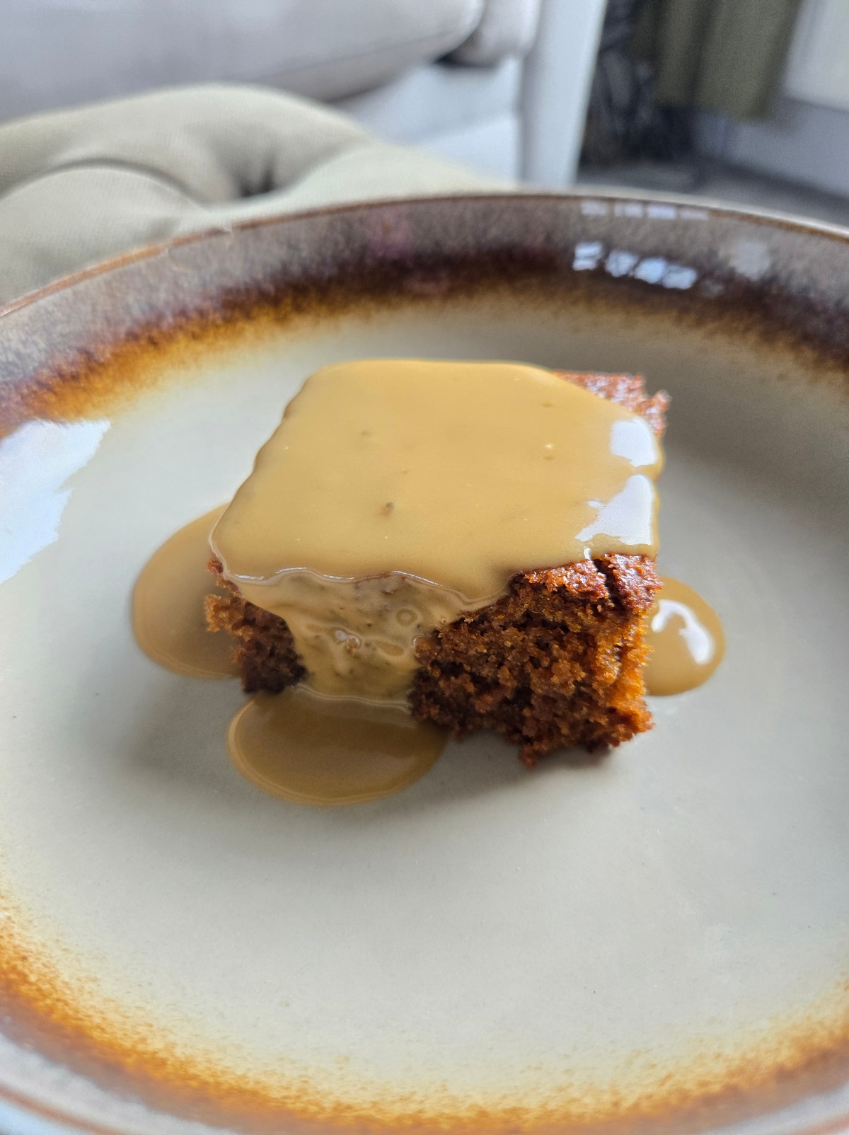 STICKY TOFFEE PUDDING
