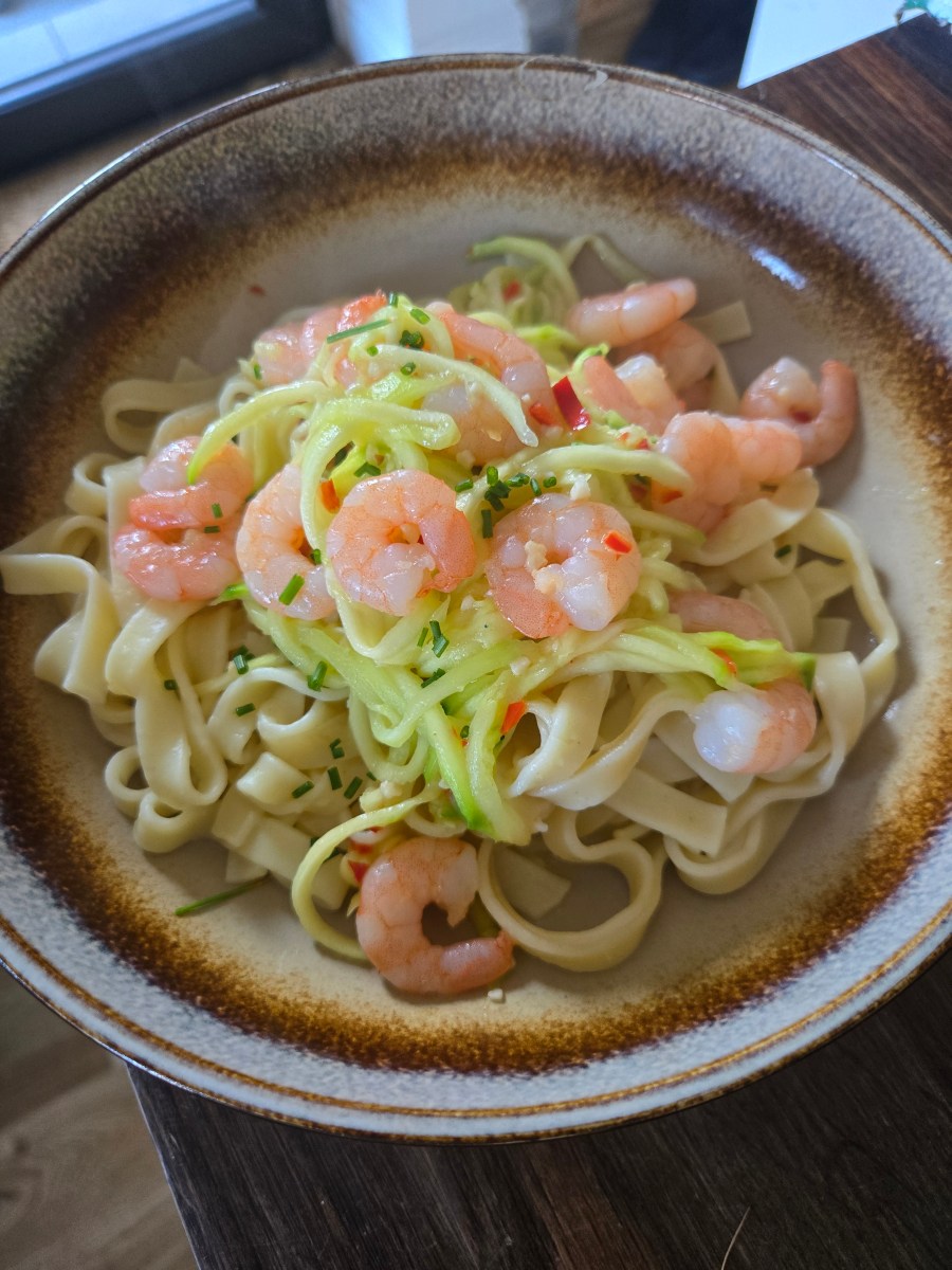 PRAWN + CHILLI&nbsp;COURGETTI